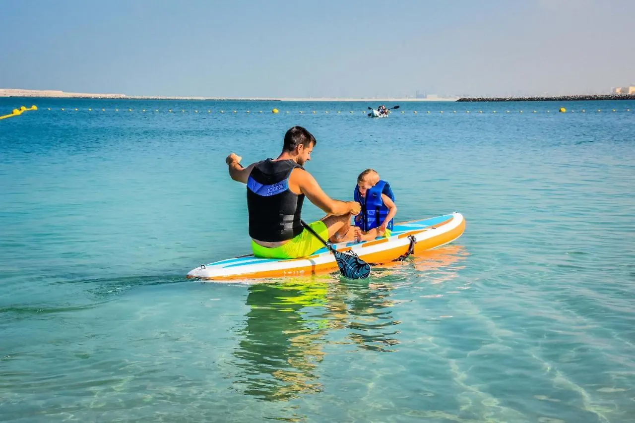 Centara Mirage Beach Resort Dubaj