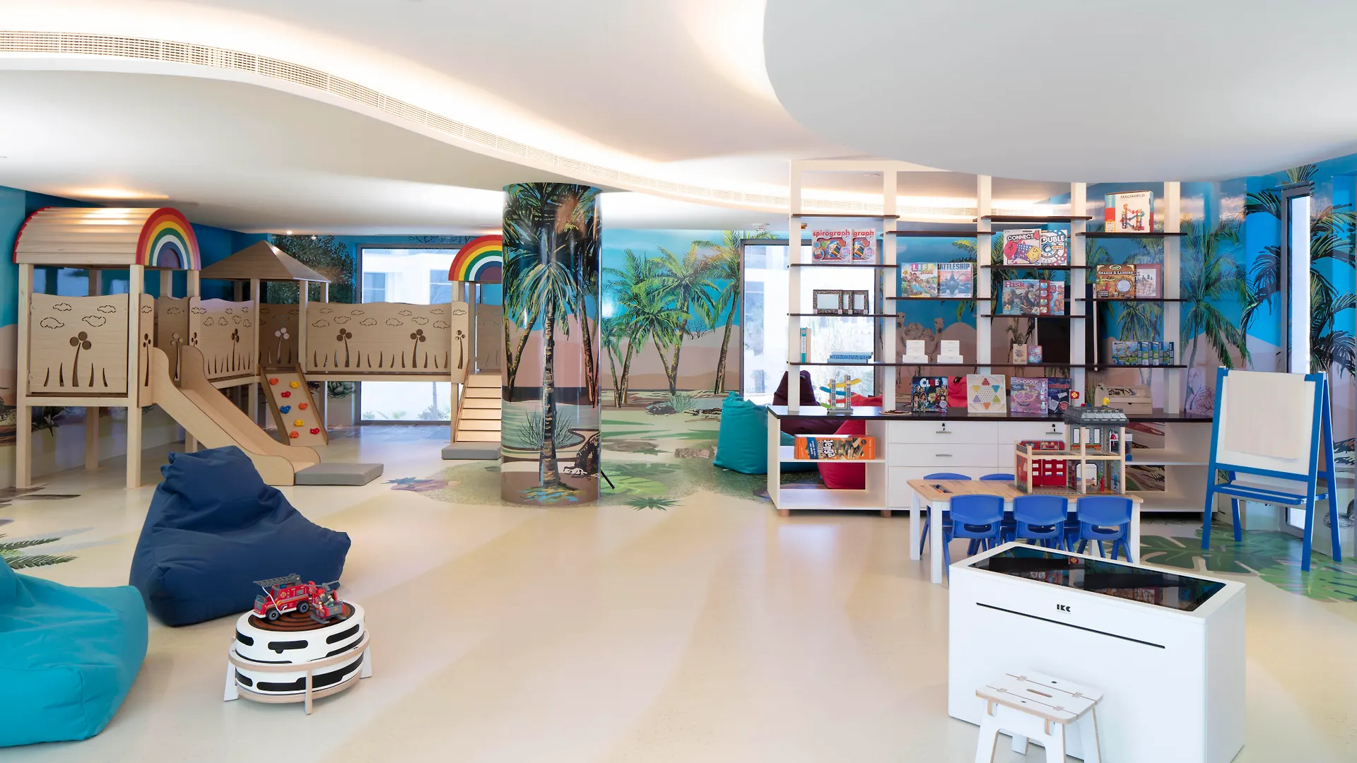 Centara Mirage Beach Resort Dubaj