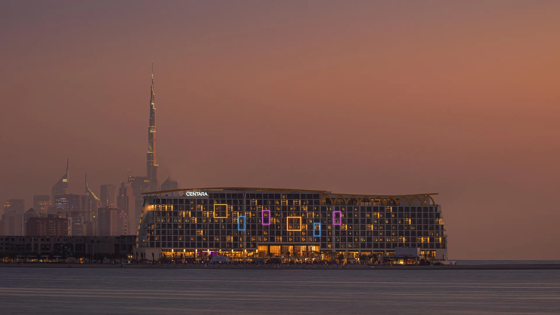 Centara Mirage Beach Resort Dubaj